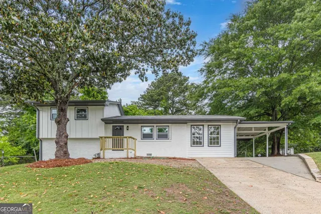 Expensive Hillpine Real Estate