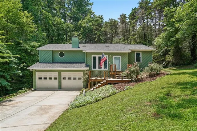 Popular Summer Place Real Estate