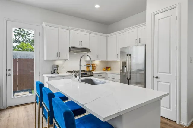 Popular Neumann Oaks Real Estate