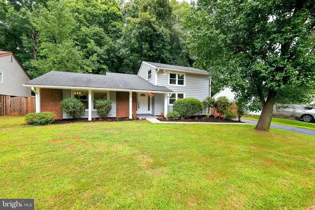 Popular Sugarland Run Real Estate
