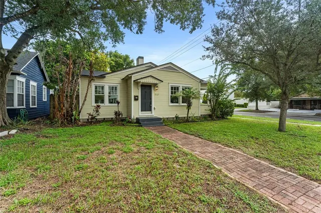 Popular COLONIAL PARK SUB Real Estate