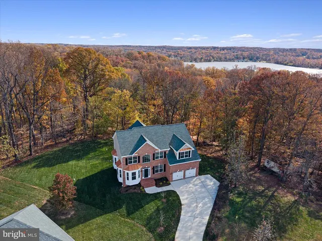 Popular Fort Washington Real Estate