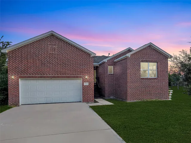 Popular Bayou Estates Real Estate
