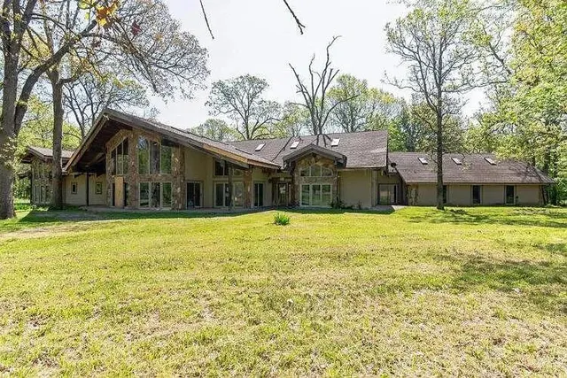 Popular Castle Oaks Real Estate