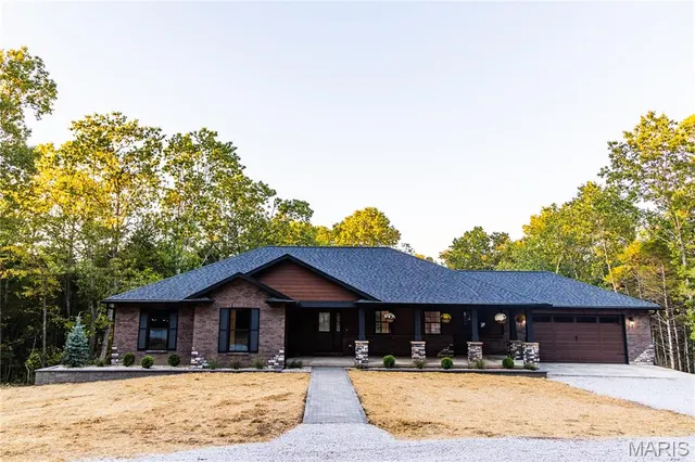 Popular Kingston Lake Estates Phase 1 Real Estate