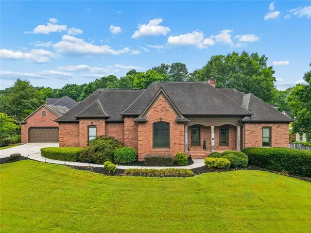 Popular Tara Club Estates Real Estate