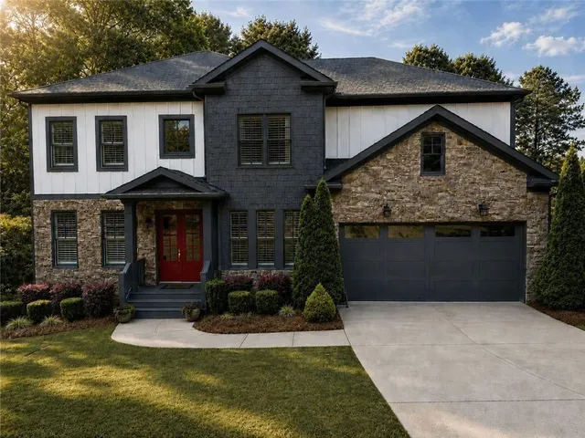 Popular CREEKSIDE BLUFFS Real Estate