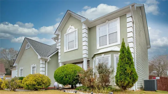 Popular Riveredge Landing Real Estate