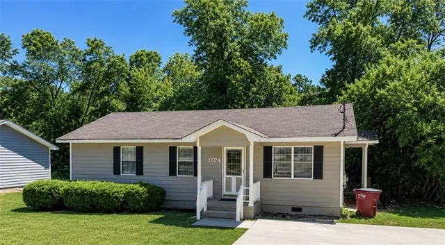 Popular WINDMERE Real Estate