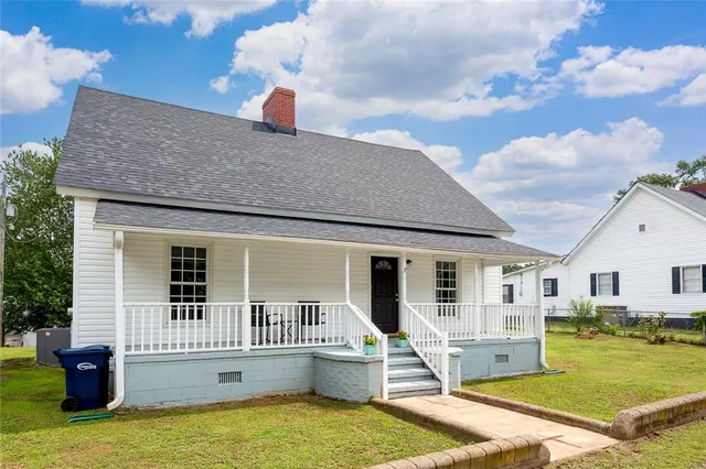 Popular Pelzer Mill Village Real Estate