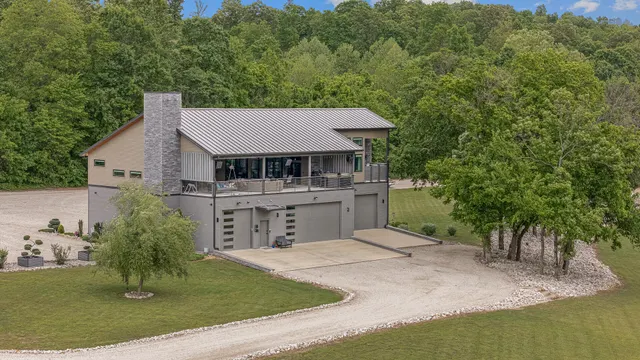 Expensive Mammoth Spring Real Estate