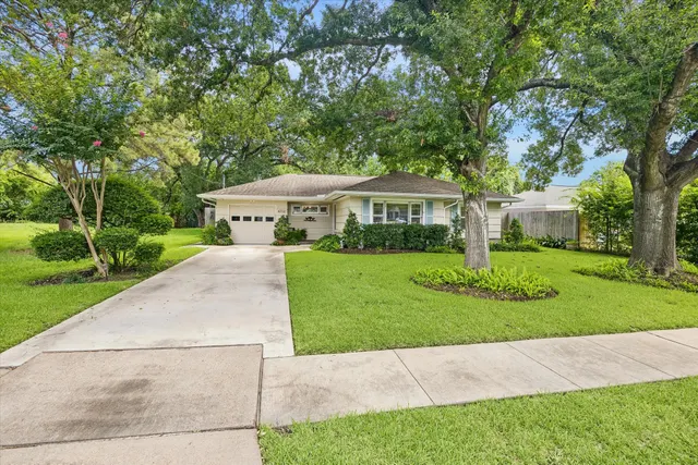Popular Twin Oaks Sec 03 Real Estate