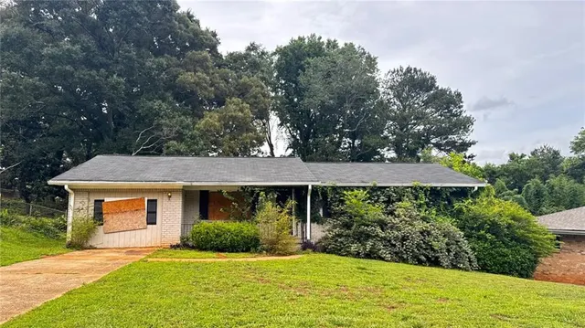 Popular Knollview Real Estate