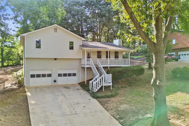 Popular MACLAND SPRINGS PHS 2 Real Estate