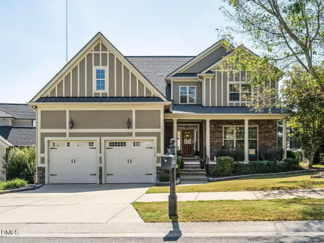 Popular Majestic Oaks Real Estate