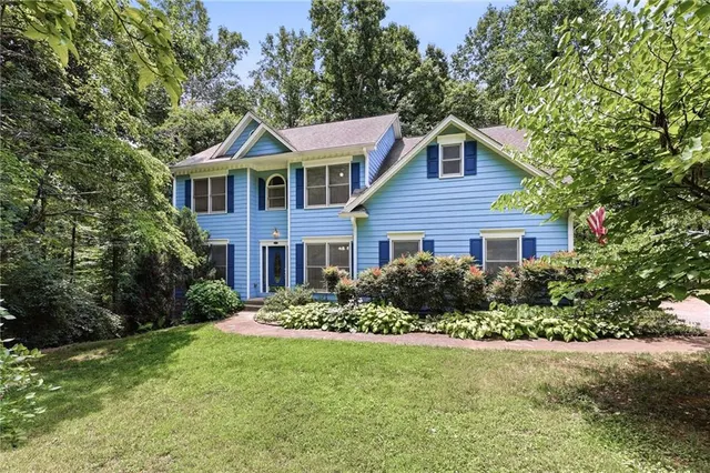 Popular Oakcreek Real Estate