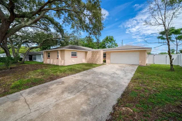 Expensive STERLING PARK UNIT 01 Real Estate
