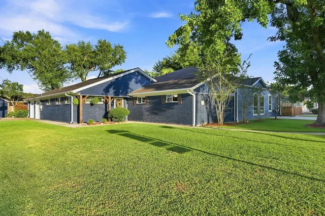 Popular Oleander Acres Real Estate