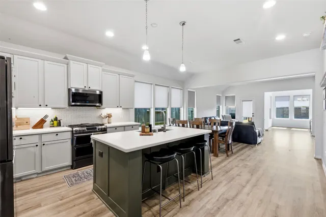 Popular Balmoral Sec 22 Real Estate