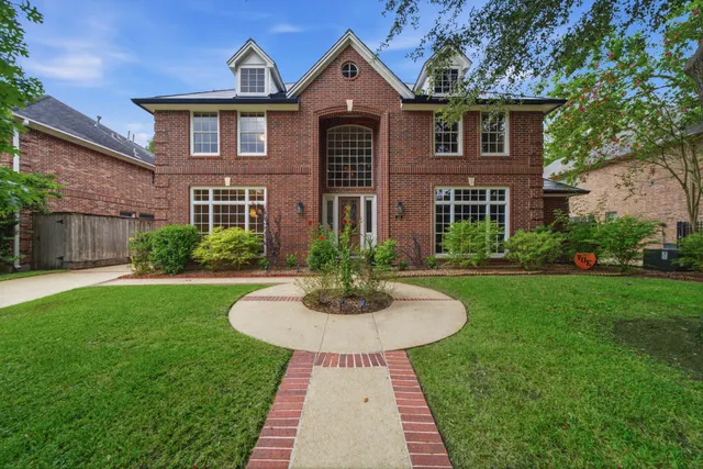 Popular Hilshire Grove Real Estate