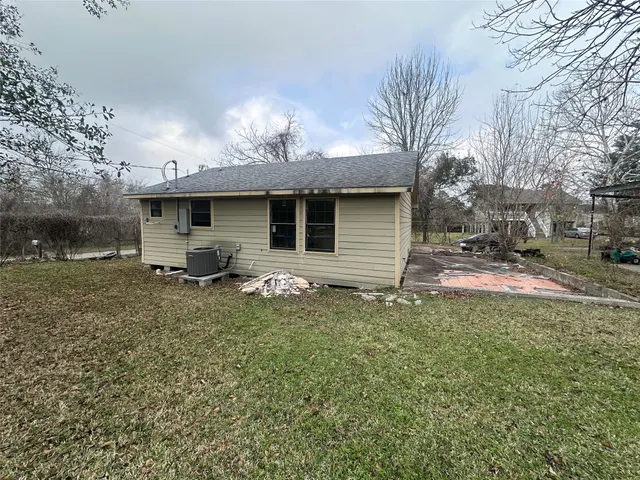 Popular Lee Heights Real Estate