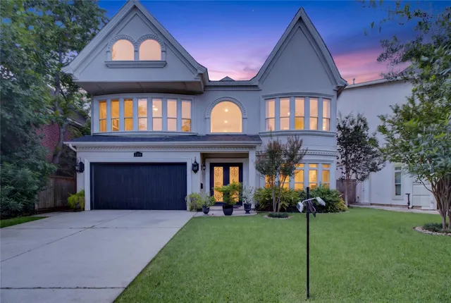 Popular OLD BRAESWOOD Real Estate