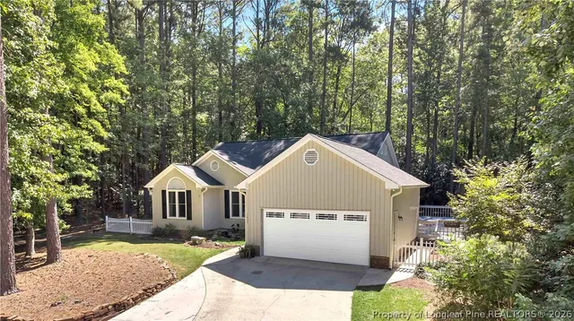 Cheap CAROLINA TRACE-HIDDEN LAKE Real Estate