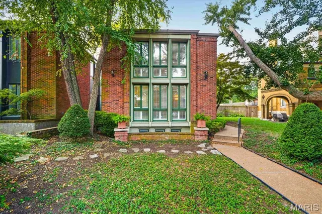 Popular Lindell Peter Add 02 Real Estate