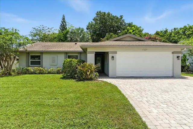 Popular OAK FOREST UNIT 2B Real Estate