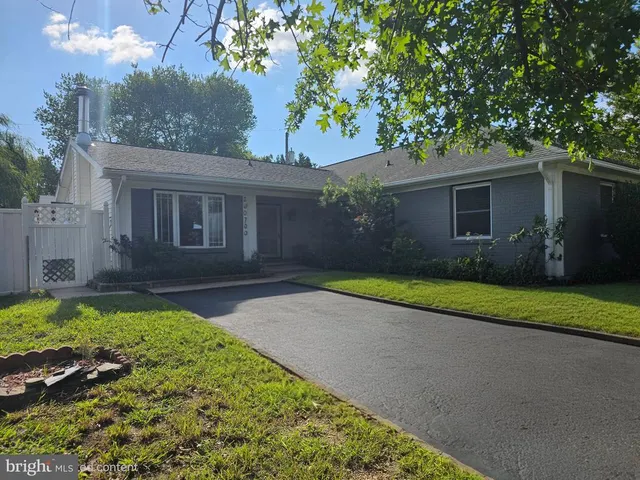 Expensive Buckingham At Belair Real Estate