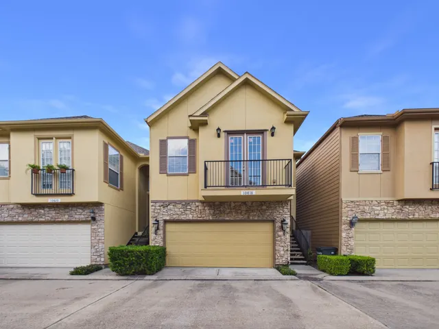 Expensive ALMEDA PARK VILLAS Real Estate