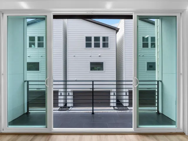 Cheap Elysian Square Real Estate