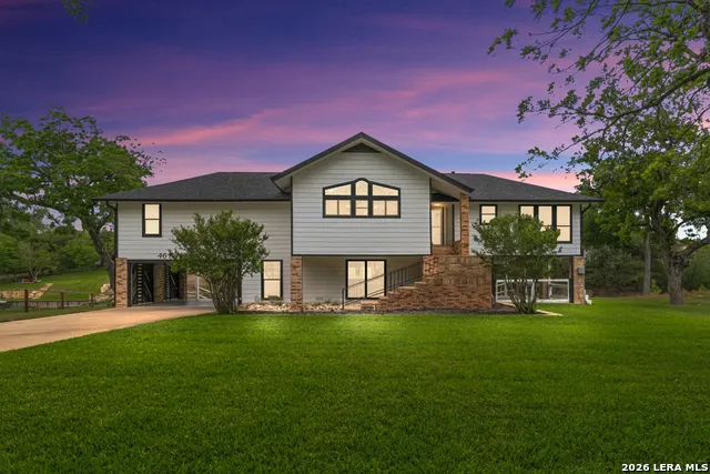 Popular Glen Cove Real Estate