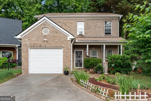 Popular Winderemere Commons Real Estate