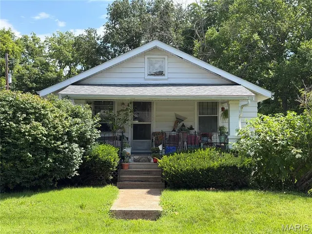 Popular East Lawn Add Real Estate