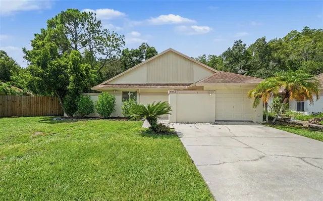 Popular CEDAR CREEK AT COUNTRY RUN PHA Real Estate