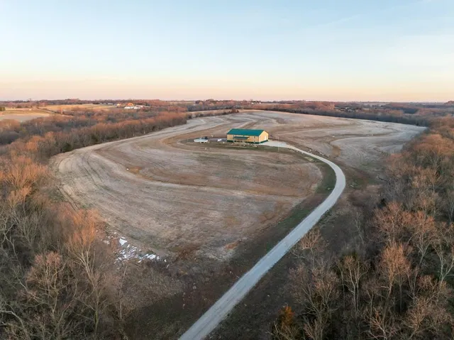 Expensive 440 - Jefferson County - KS Real Estate
