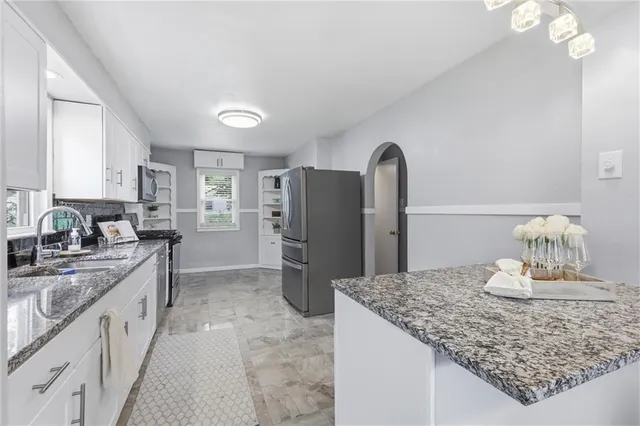 Cheap Rockhill Manor Real Estate