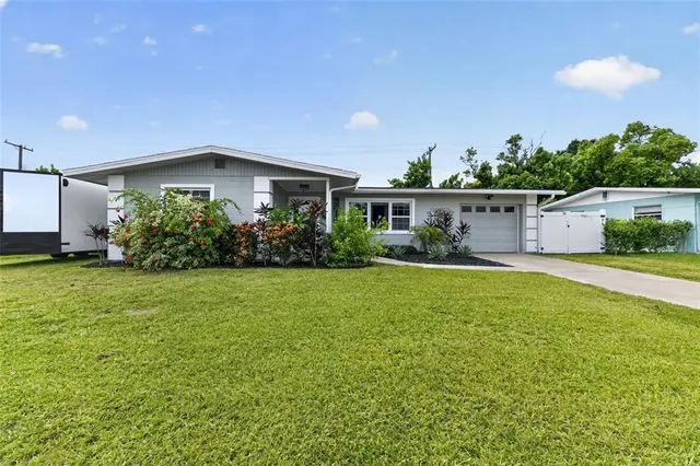 Popular WINDSOR PARK FIRST UNIT Real Estate