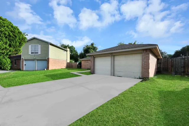Popular Greenfield Village Sec 01 Real Estate