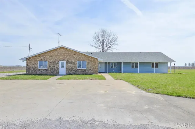 Popular Hoyleton Real Estate