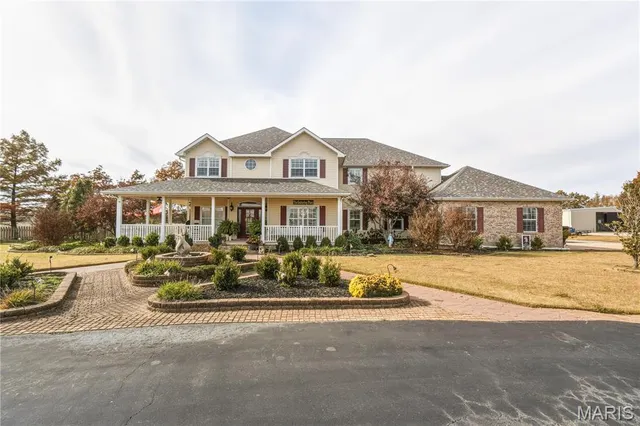 Popular Qulin Real Estate