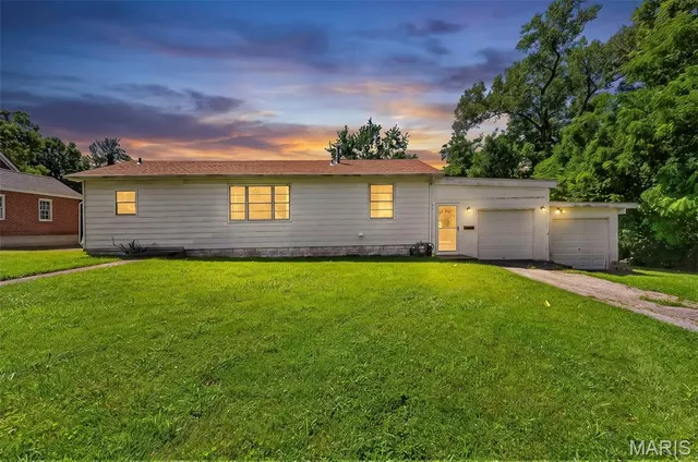 Popular Woodside 1st Add Real Estate