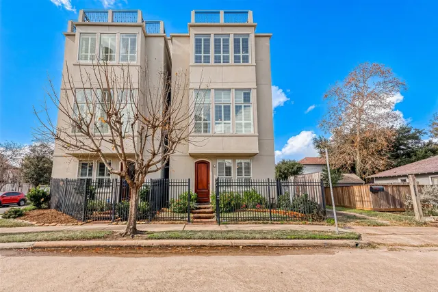 Popular Haddon Gardens Real Estate