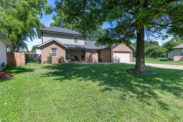 Popular Crown Meadows Real Estate