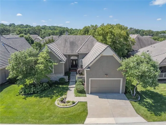 Popular Linden Place Real Estate