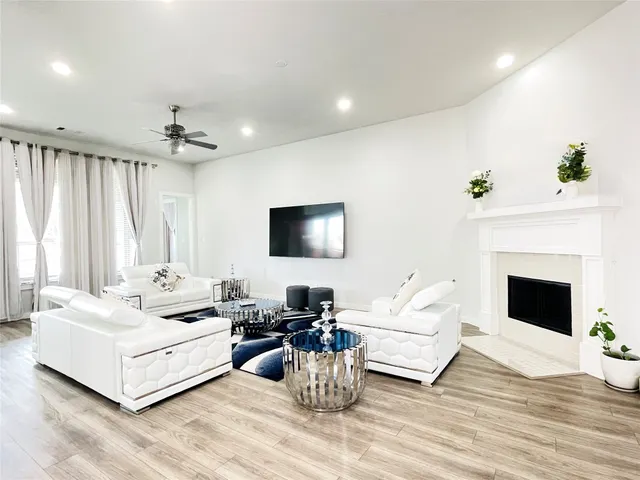 Popular Aliana Sec 65 Real Estate