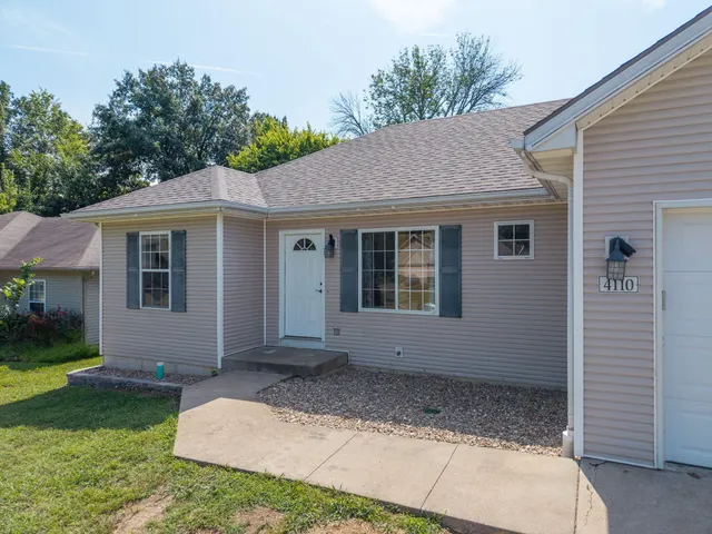 Popular Hidden Creek  Real Estate