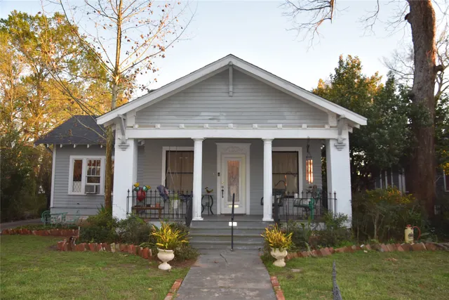 Popular subdivision Real Estate