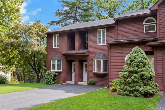 Popular Liberty Knolls Real Estate